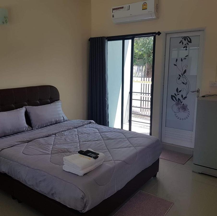 Room62 Lom Sak Buitenkant foto